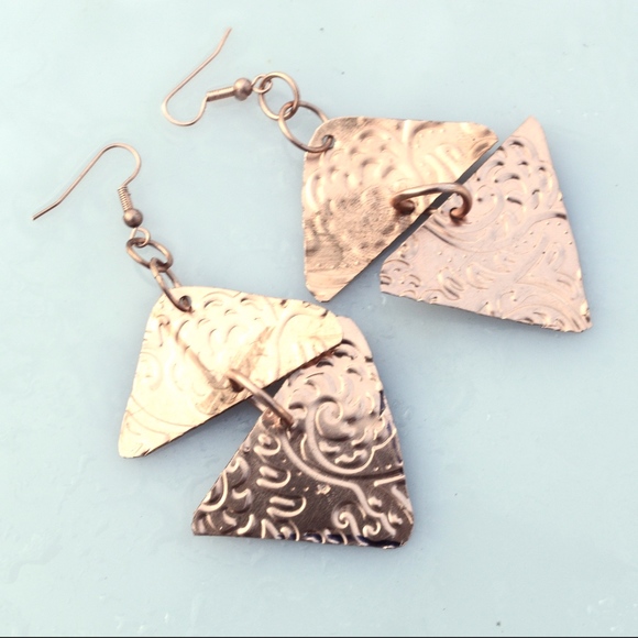Embossed Diamond Triangle Copper Earrings Dangle - Picture 2 of 4